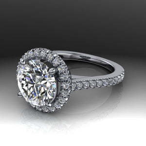 The AV French Set Halo in moissanite