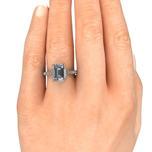 Signature Split Prong w lab grown diamonds