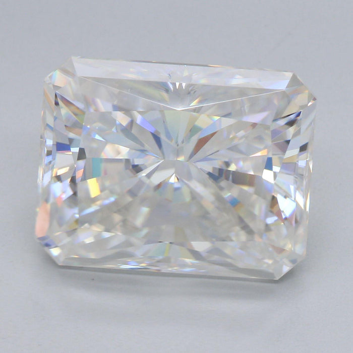 Your Custom Cut Distinctive Radiant Cut Moissanite